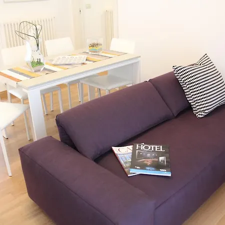 Le Residenze Di Via Lo Re Фоджиа