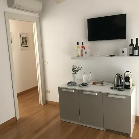 Le Residenze Di Via Lo Re Фоджиа